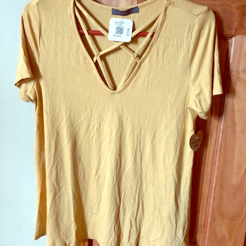 Women’s yellow top